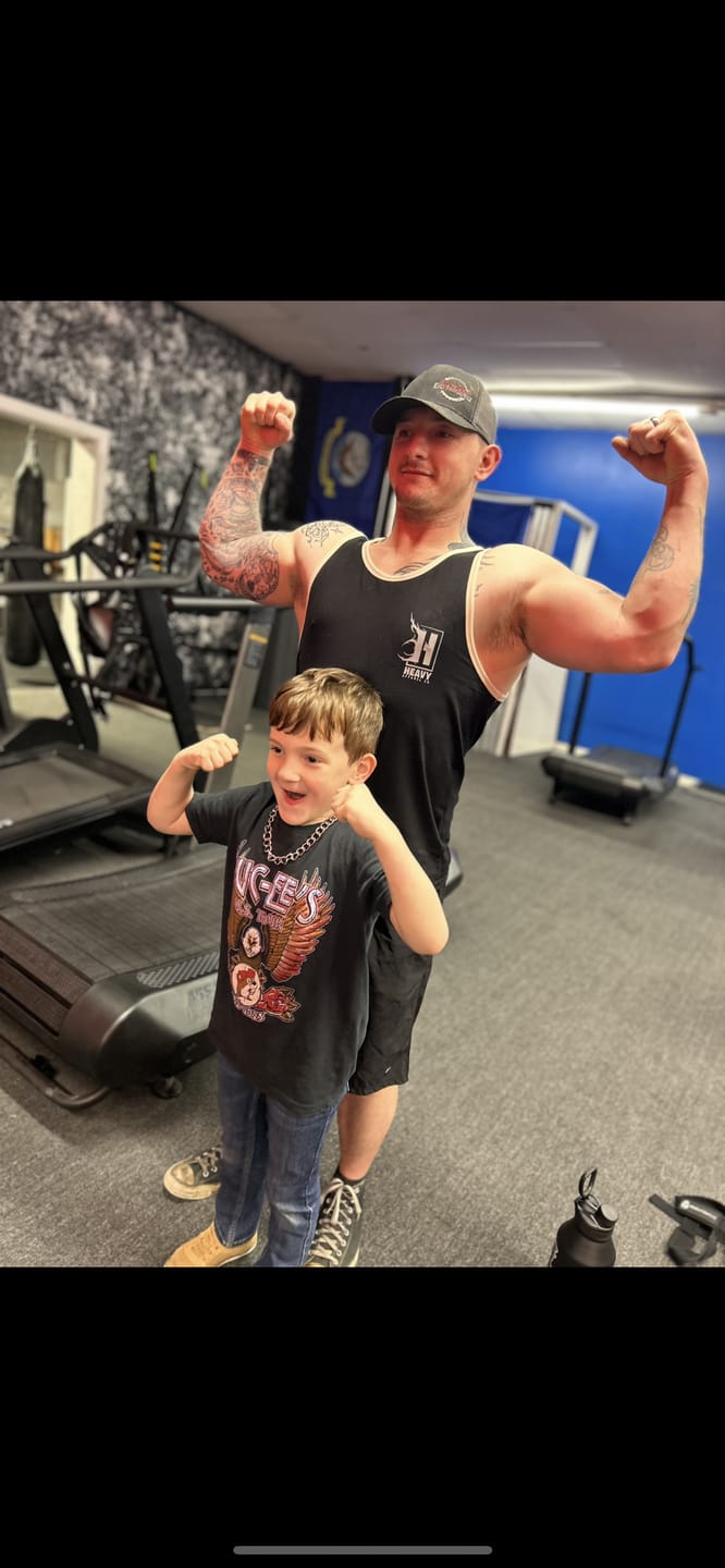 Customer photo review of Logo Premium Tank - Black/Sand