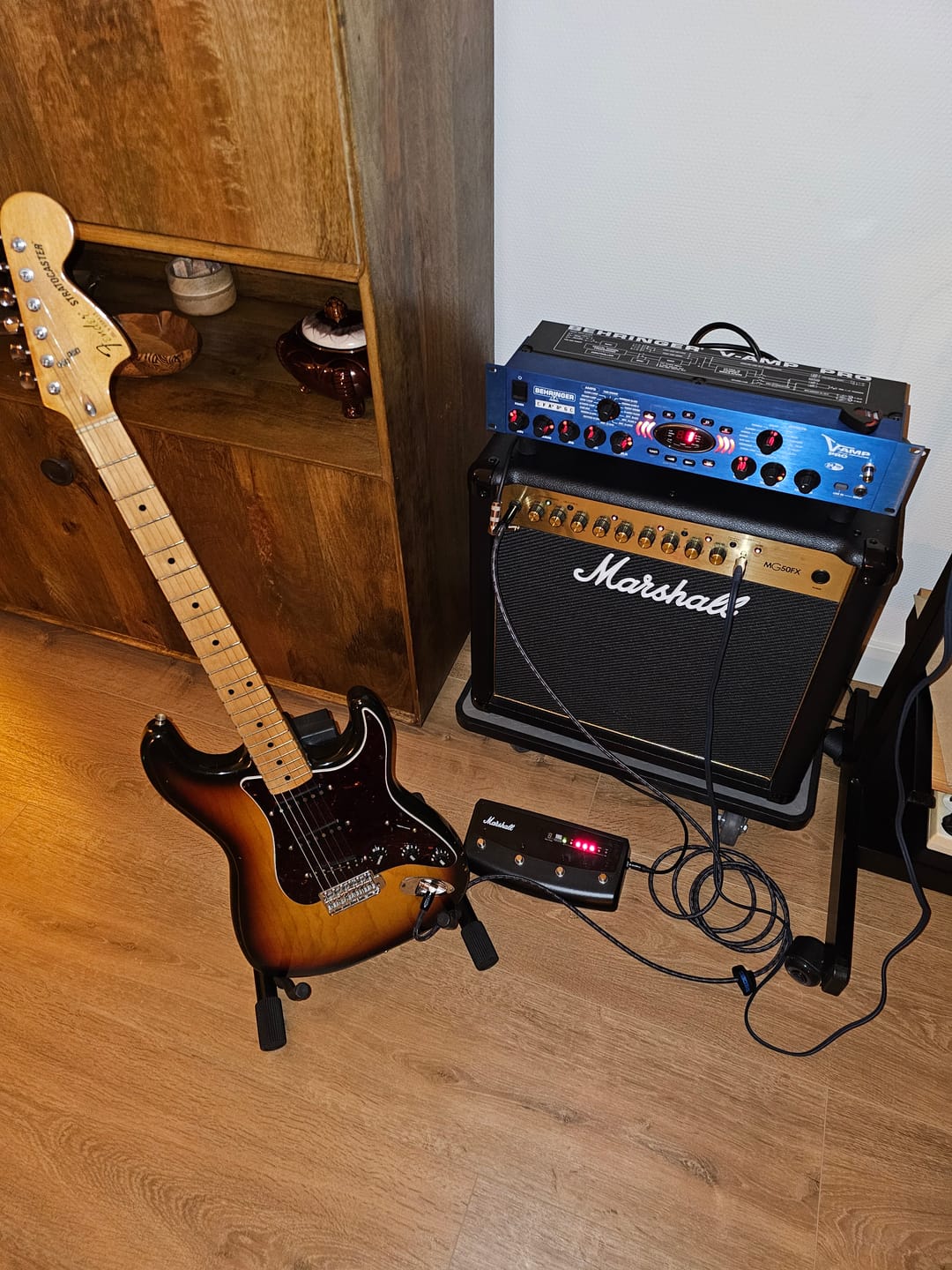 Customer photo review of Marshall PEDL-90008 MG Series footswitch 4-way stompware
