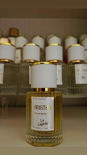 Customer photo review of Capital