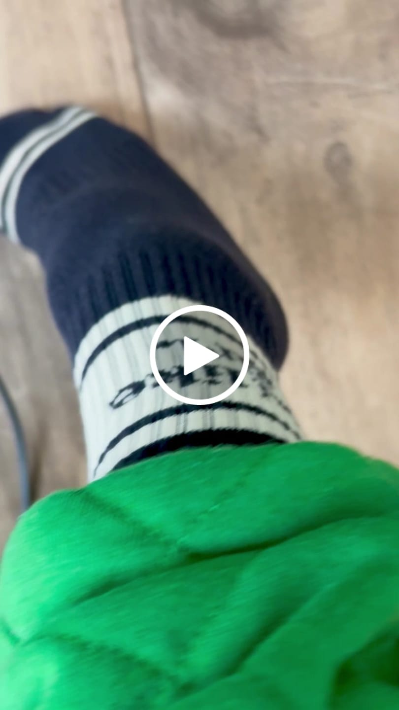 Customer video review of Ski Like a Girl Socks – Black