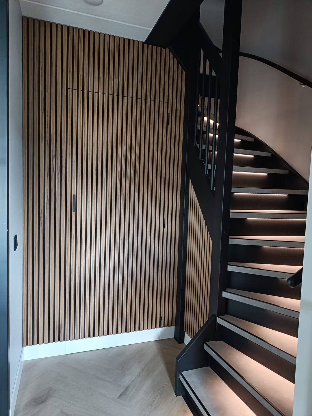 Customer photo review of Wandpaneel 280cm - Standaard - Rustiek eiken