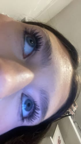 Customer photo review of PRE ORDER Lash Growth Serum Dispatch 11th February