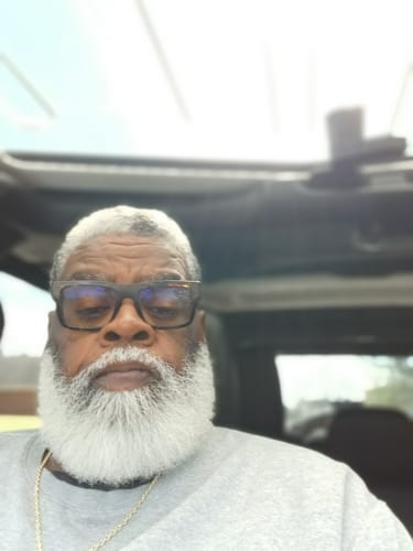 Customer photo review of Beard Care Kit