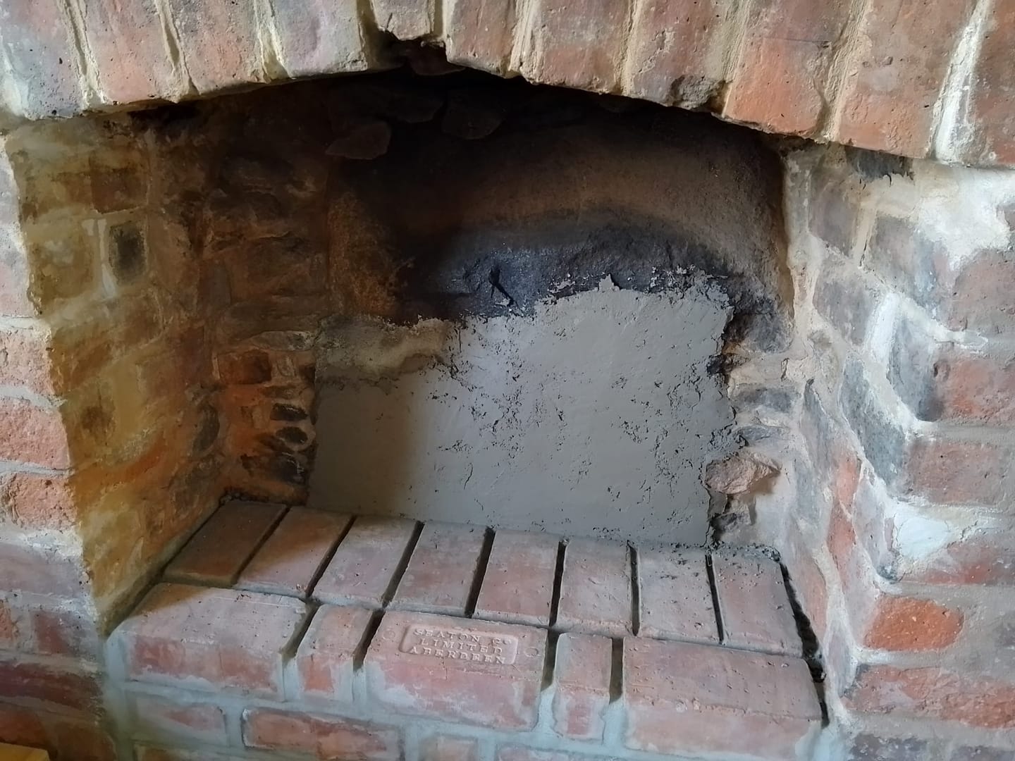 Customer photo review of 10kg Vitcas Fireplace Render