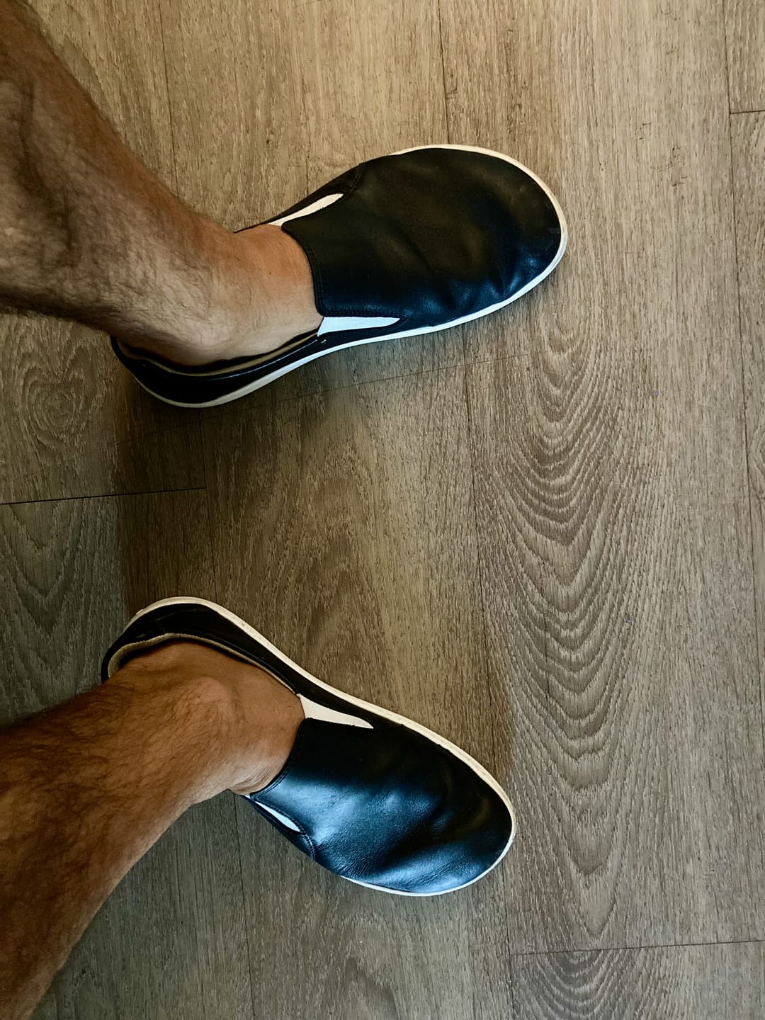 Customer photo review of Barefoot Sneakers - Be Lenka Eazy Neo - Black & White