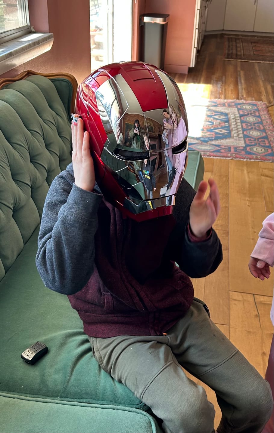 Customer photo review of Us stock | Delivered in 3-7 days | Autoking Mk5 ironman helmet |  Voice Control | 4/8 Multi-piece Opening