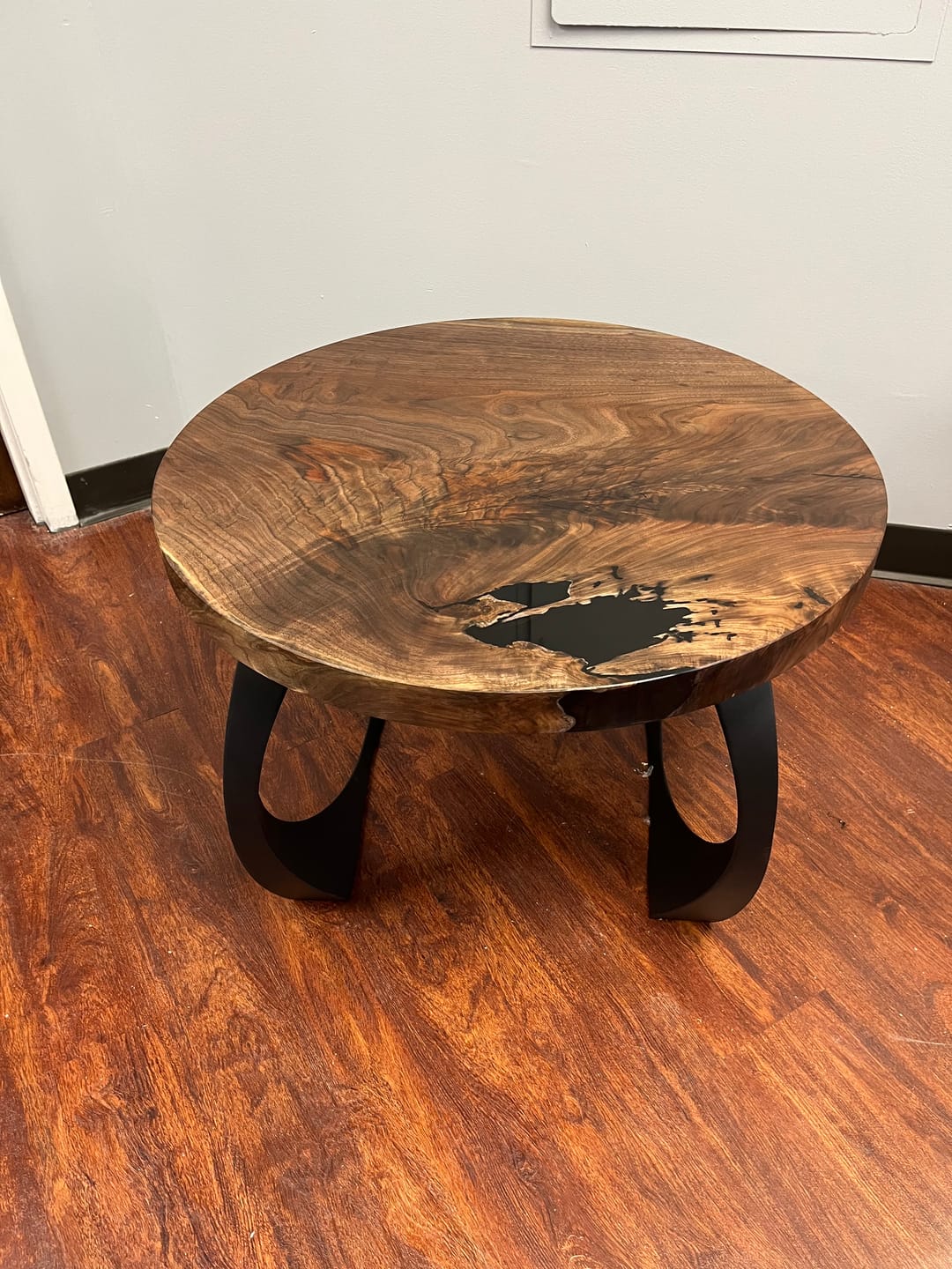 Customer photo review of Coffee Table Legs 212 Cleo 16H Modern DIY Furniture