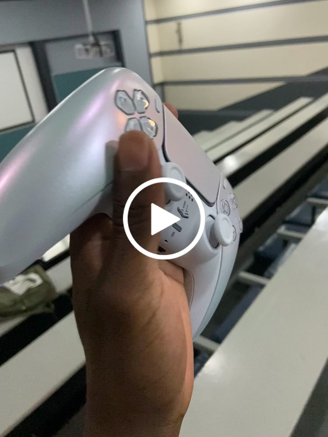 Customer video review of PlayStation 5 (PS5) DualSense Wireless Controller - Chroma Pearl