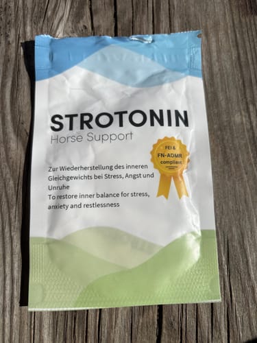 Customer photo review of Strotonin Horse Support