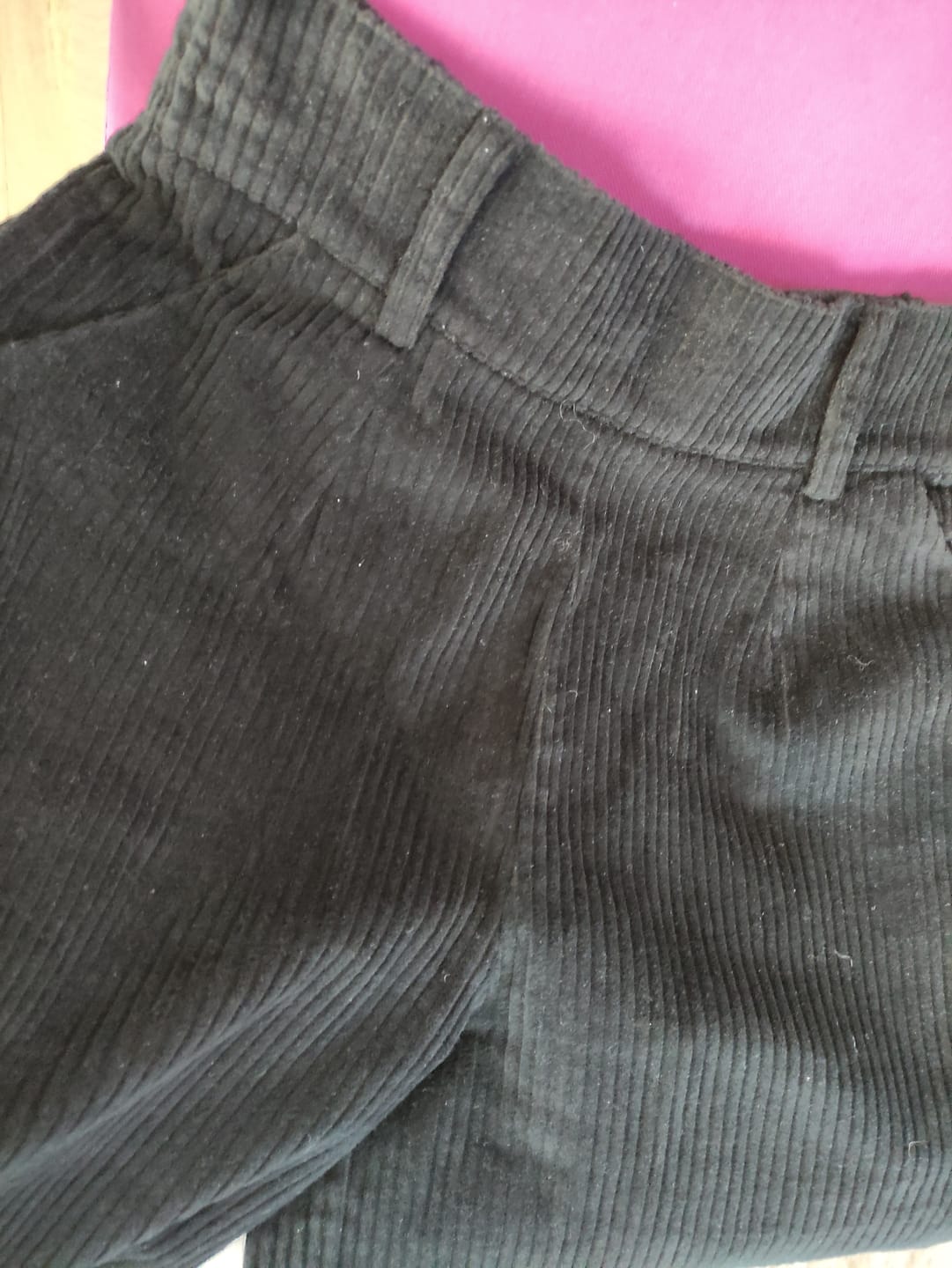 Customer photo review of Pantalon Tom - velours de coton côtelé noir
