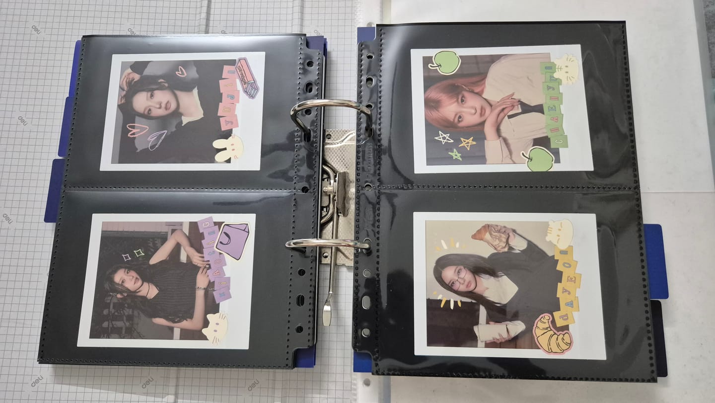 Customer photo review of B&W Custom A5 2-Pocket Pages - Postcard