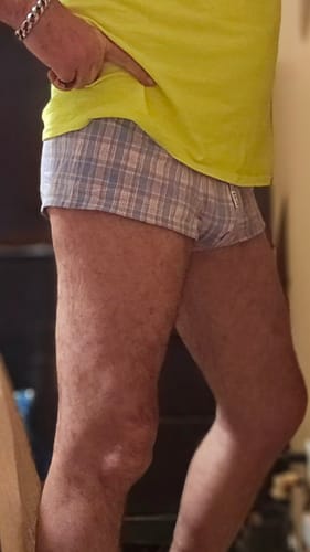 Customer photo review of Mens Plaid Front Pouch Boxer Shorts