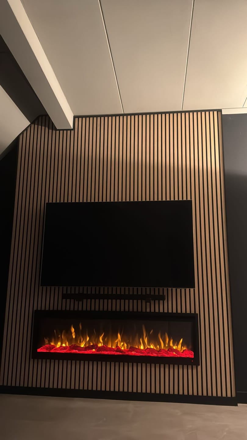 Customer photo review of Wandpaneel 280cm - Standaard - Licht eiken met zwart vilt