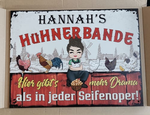 Customer photo review of Personalisiertes Gartenschild mit Hühner Motiv