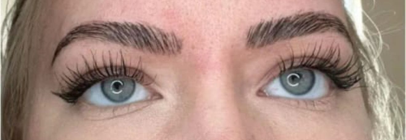 Customer photo review of Eyelash Growth Serum