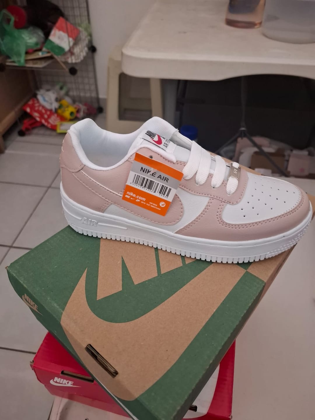 Customer photo review of Tenis 270 Maquillaje Blanco