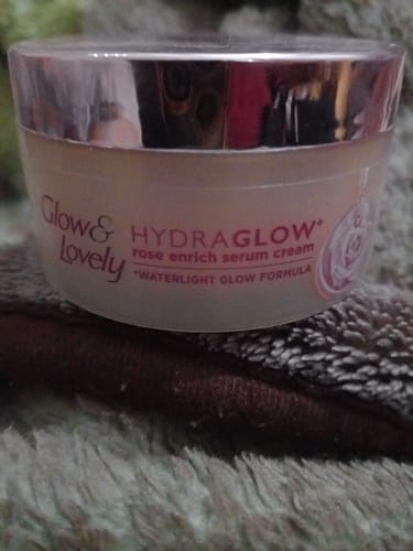 Customer photo review of Glow & Lovely Hydra Glow Rose Enrich Serum Cream 60g