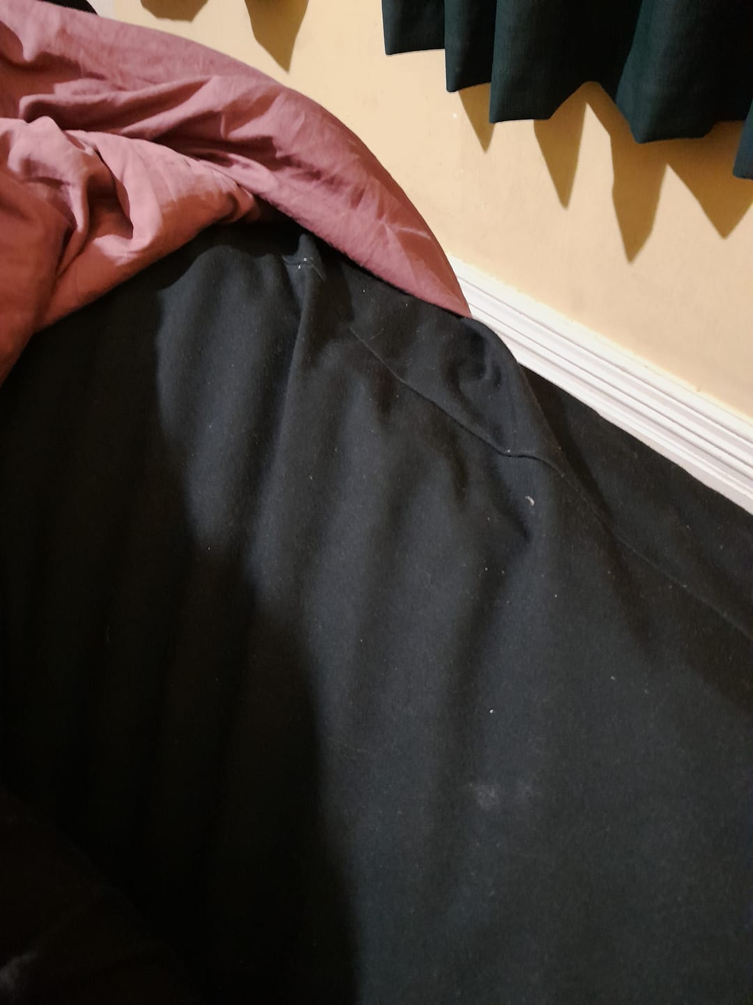 Customer photo review of Bamboujee Waterproof Fitted Sheet - Black