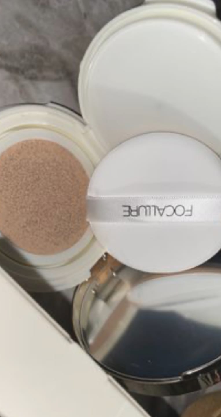 Customer photo review of Matte Air Cushion Foundation