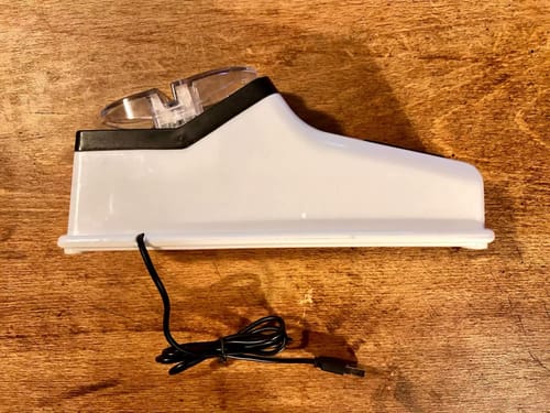 Customer photo review of SharpEdge Pro – De Elektrische Messenslijper voor Vlijmscherpe Precisie