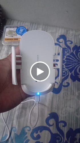 Customer video review of Lot Imported U1 Car Wireless Charger