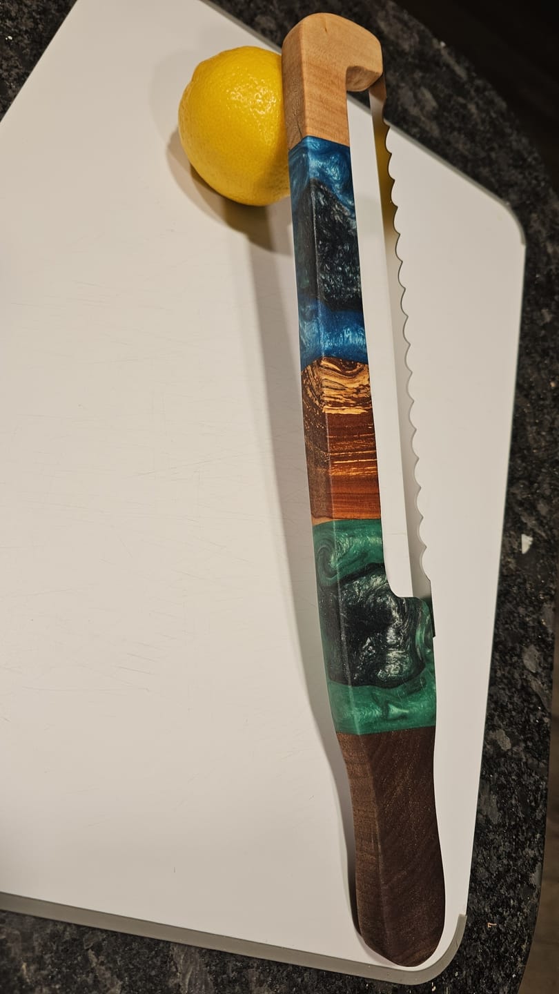 Customer photo review of 15.8X2.0" Bread Cutting Bow Knife 2 Acrylic Router Template