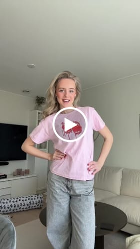 Customer video review of love seat baby tee