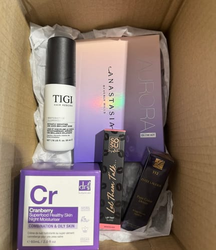 Customer photo review of Limited Edition Launch Beauty Bag