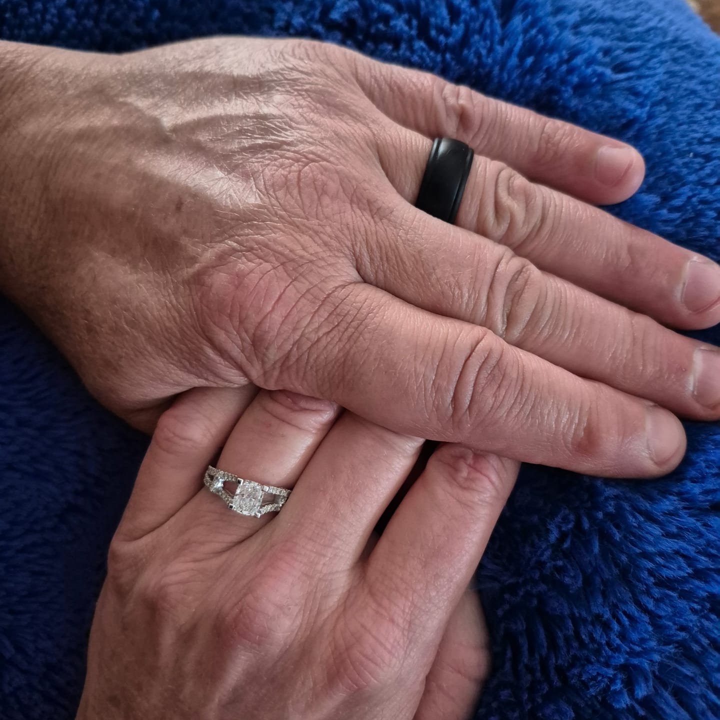 Customer photo review of Cushion & Round Natural Earth Mined Diamond Engagement Ring 1.90 Carat Split Shank New