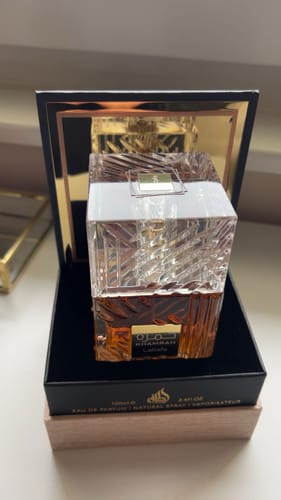 Customer photo review of Lattafa Khamrah Eau de Parfum 100 ml
