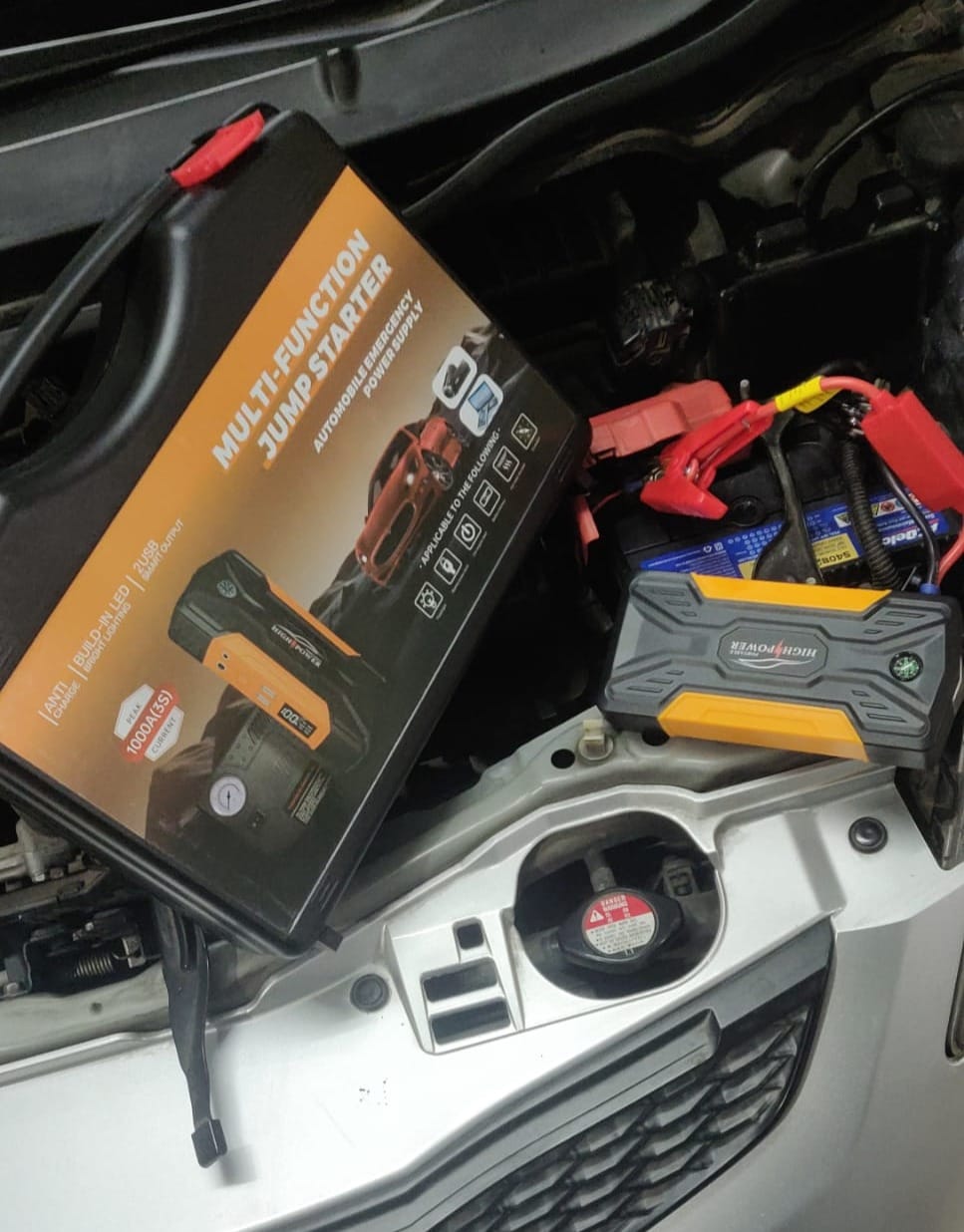 Customer photo review of Portable Car Jump Starter Malta with Air Compressor