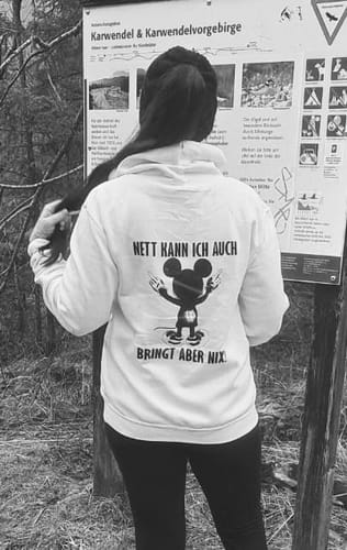 Customer photo review of NETT KANN ICH AUCH Rückendruck Unisex Hoodie