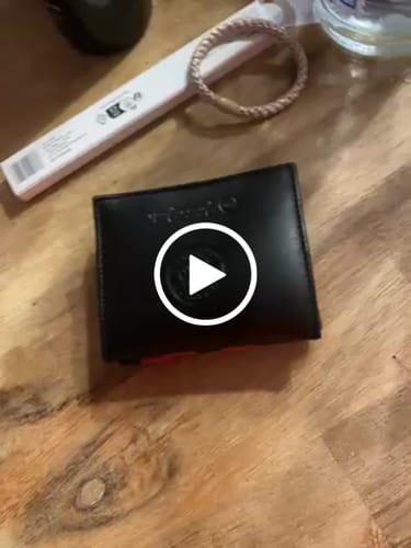 Customer video review of Flap Boy FC Bayern München Edition - Magic Wallet with Coin Pocket