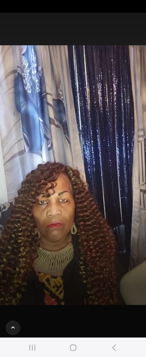 Customer photo review of Sensationnel Ruwa Pre-Stretched Crochet Braids - 3X DEEP 18"/24"