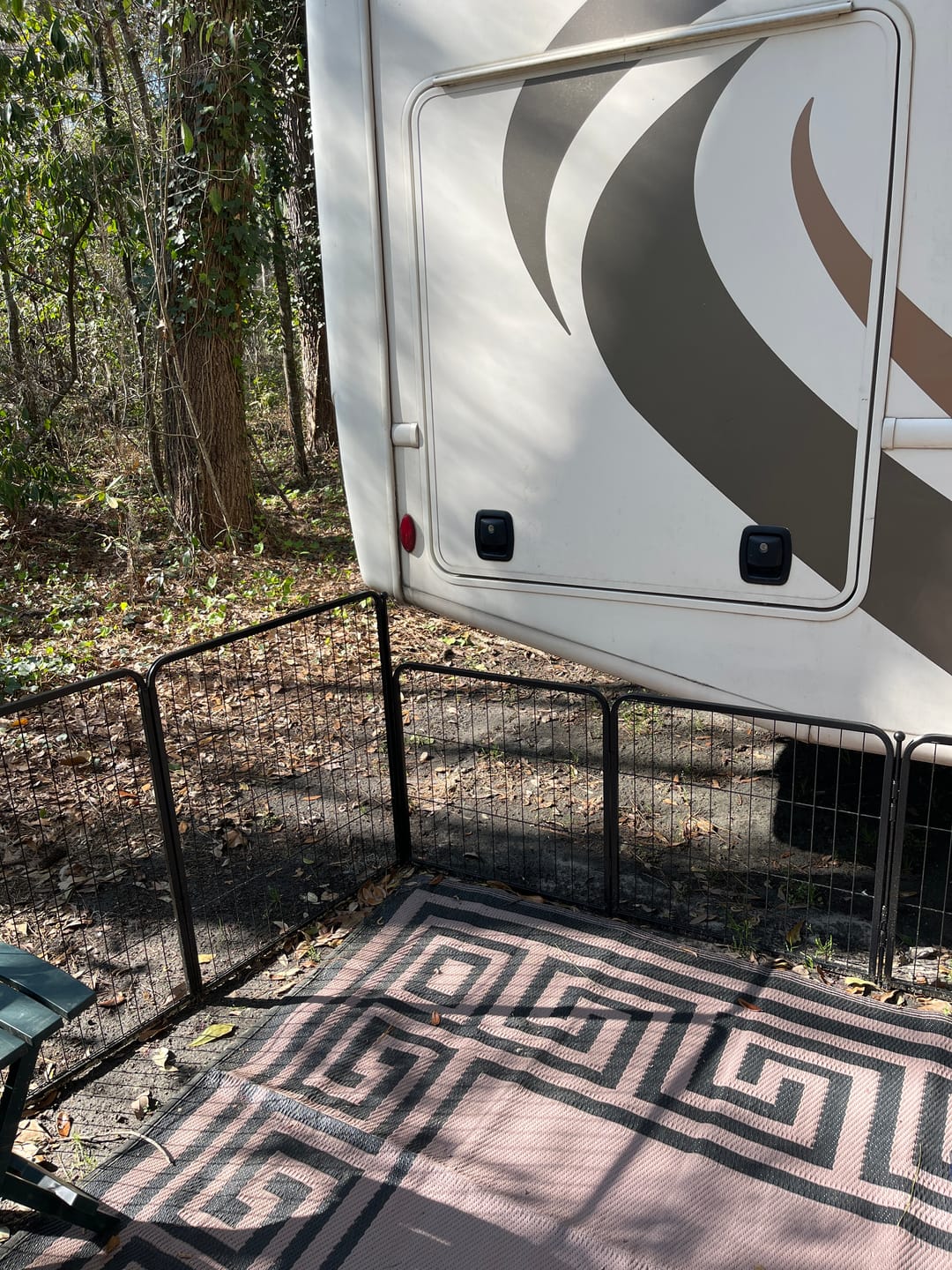 Customer photo review of Instant Dog Playpen for RV Trips