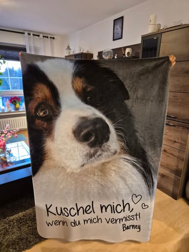 Jason Z. review of Kuschel mich, wenn du mich vermisst - Individuelle Decke image 1 out of 1