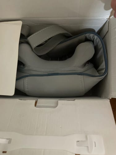 Customer photo review of Wireless Neck and Back Massager Neck and Shoulder Kneading Massage Shawl Neck Cervical Relaxing Trapezius Massager