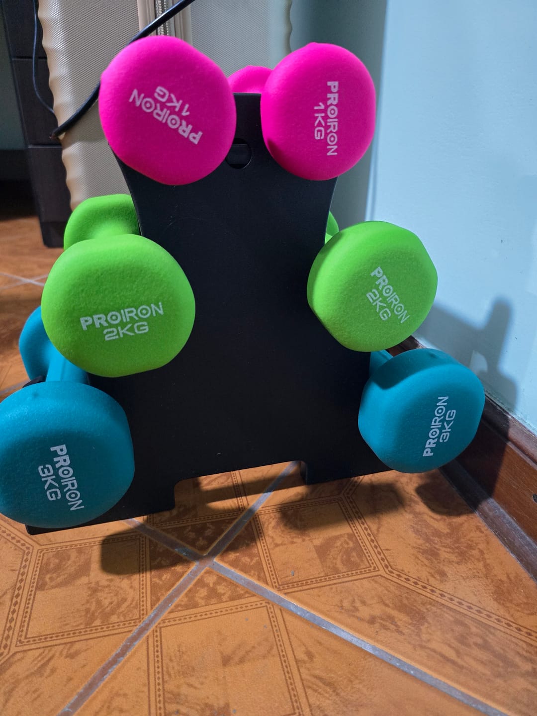 Customer photo review of Sets de Mancuernas de Neopreno + RACK