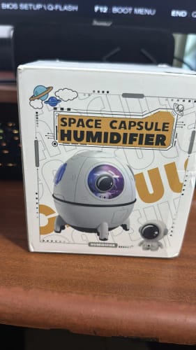 Customer photo review of 220Ml Space Capsule Air Humidifier USB Plug in Rechargeable Mist Aromatherapy Water Diffuser 7 Colors Atmosphere Light