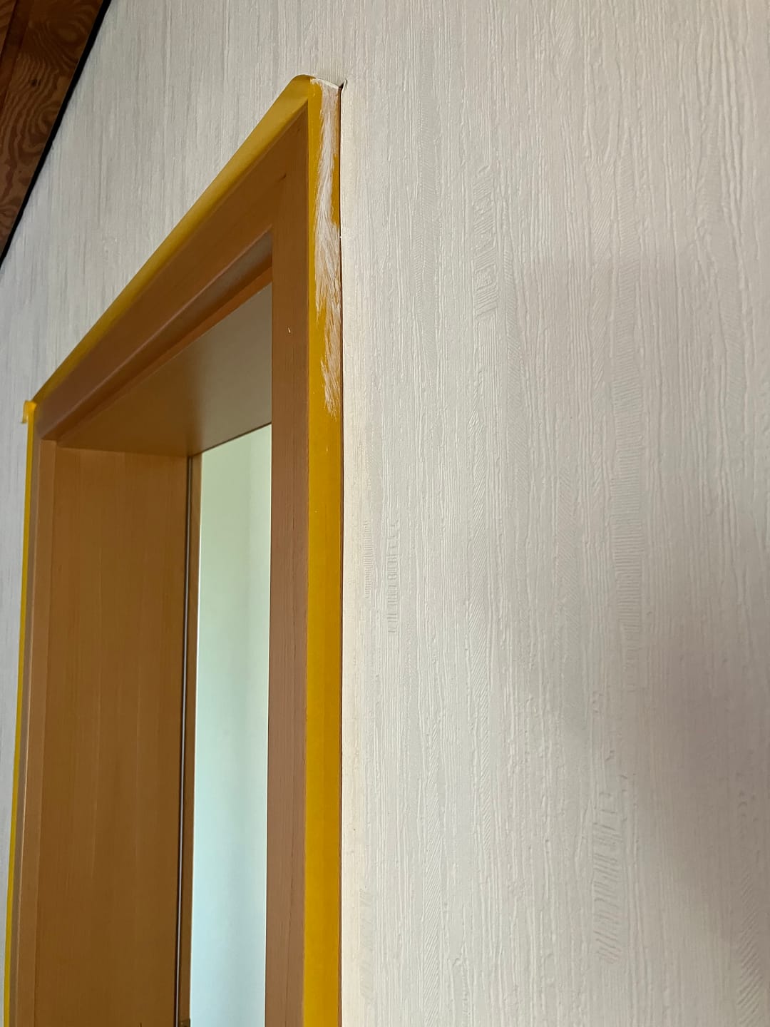 Customer photo review of Basic Goldband - Klebeband Malerkrepp UV-30