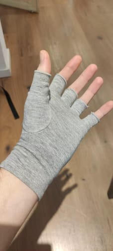 Customer photo review of Compresfit™ Gloves