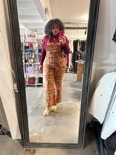 Customer photo review of Jane Overall in Marigold