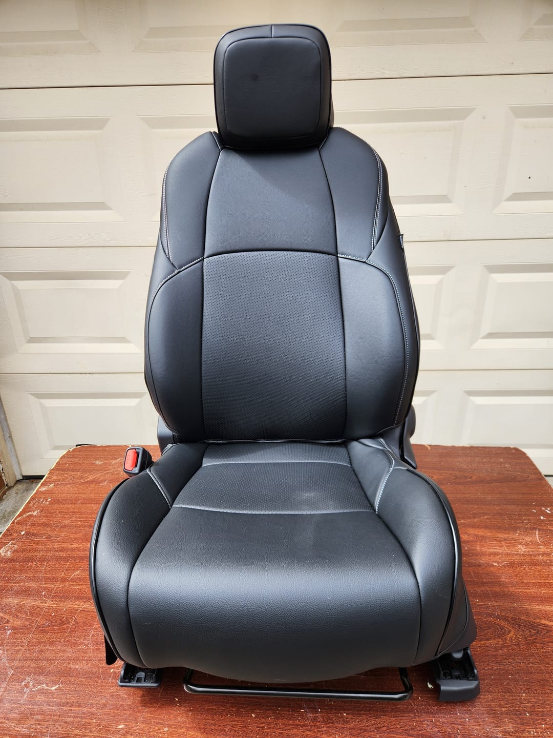 Customer photo review of 2024+ Toyota Tacoma Custom Leather Seat Covers