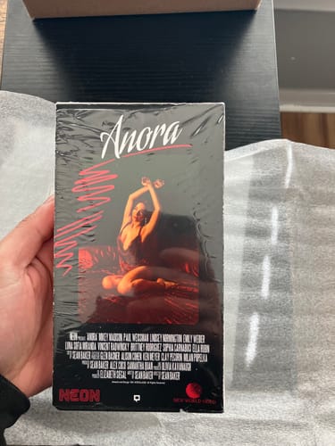 Customer photo review of Anora (2024)