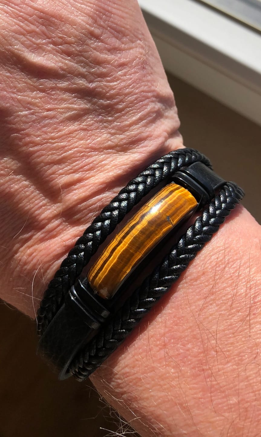 Customer photo review of Buddha Stones Naturstein Grüner Achat Power Mehrschichtiges geflochtenes Lederarmband