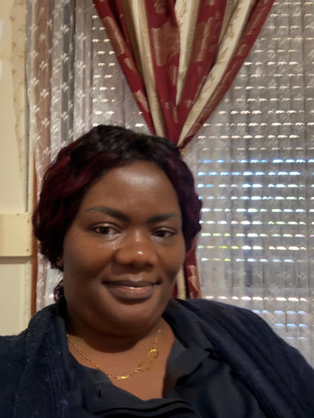 Customer photo review of Wavymy Dark Plum Color Water Wave Wear & Go Pre-Cut Wigs Dome Cap Glueless 4x6 Lace Closure Wig 180% Density Custom Color Wigs