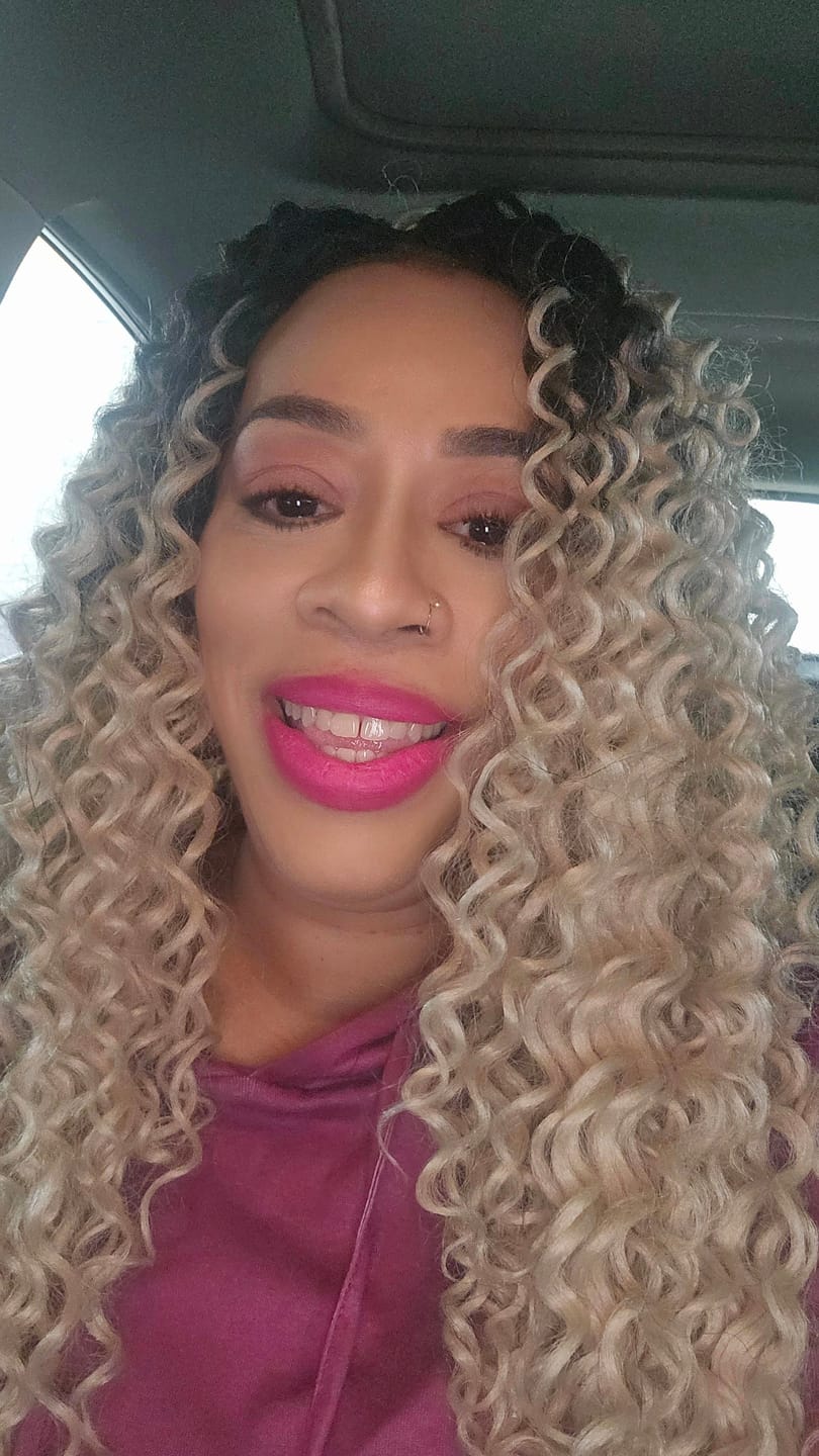 Customer photo review of Freetress Crochet Braid - BEACH CURL 12"-18"
