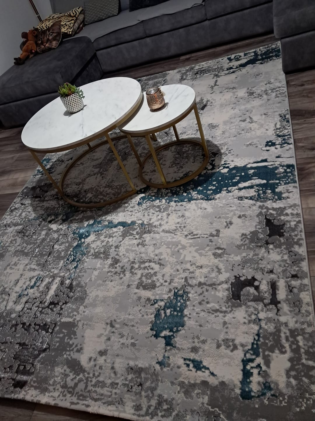 Customer photo review of Set 2 masute cafea DION, alb cu efect de marmura/auriu