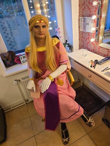 Customer photo review of Prinzessin Zelda Kleid The Legend of Zelda: Echoes of Wisdom Zelda Cosplay Kostüm