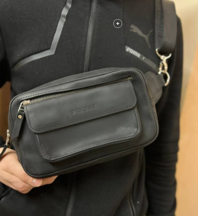 Customer photo review of Belt Bag Blake